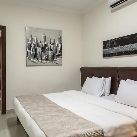 360 Hotel By Fhm Amman Esterno foto